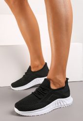 Czarne Buty Sportowe Tymagio. Czarne obuwie sportowe damskie Born2be, na lato, bez wzorów, z jeansu, bez zapięcia. Za 39.99 zł.