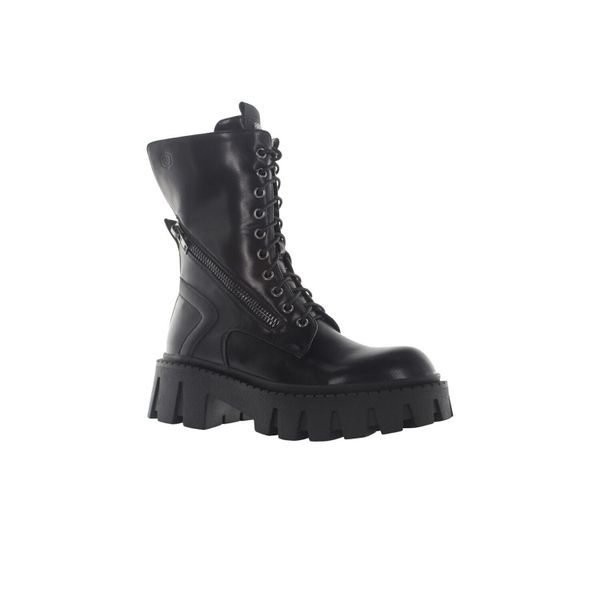 Trapery damskie LUMBERJACK BELLE. Czarne trapery damskie Lumberjack, bez zapięcia. Za 299.99 zł.
