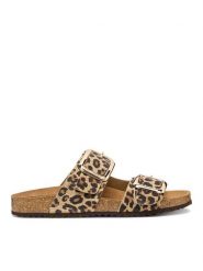 Geox Klapki D Brionia R D45Y3B 000BS C5018 Brązowy. Brązowe klapki damskie Geox, bez wzorów, ze skóry, bez obcasa, bez zapięcia. Za 399.99 zł.