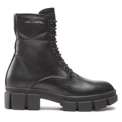 Botki KARL LAGERFELD. Czarne botki damskie KARL LAGERFELD, bez wzorów, bez obcasa, na płaskiej podeszwie, bez zapięcia. Za 1,289.00 zł.