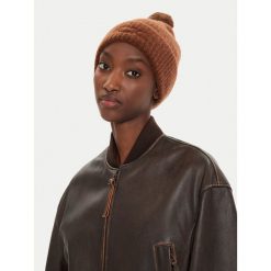 Czapka Calvin Klein. Brązowe czapki damskie Calvin Klein, na zimę, bez wzorów. Za 249.99 zł.