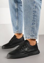 Czarne Tenisówki Zdobione Perforacją i Aplikacją Frolmio. Czarne trampki i tenisówki damskie Born2be, z aplikacjami, z jeansu, bez zapięcia. Za 54.99 zł.