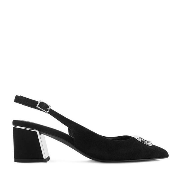 Czółenka Lasocki. Czarne czółenka damskie Lasocki, bez wzorów, bez obcasa, bez zapięcia. Za 149.99 zł.