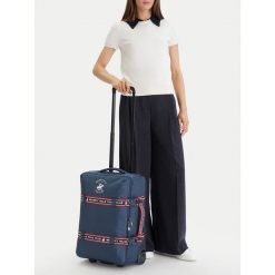 Walizka kabinowa Beverly Hills Polo Club. Niebieskie walizki damskie Beverly Hills Polo Club, bez wzorów. Za 279.99 zł.