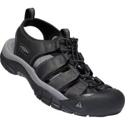 Buty trekkingowe męskie Keen Newport. Czarne buty zimowe męskie Keen, bez wzorów, z materiału, bez obcasa, bez zapięcia. Za 536.00 zł.