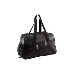 Torba fitness kardio 30l. Fioletowe torby sportowe męskie DOMYOS, bez wzorów, z materiału. W wyprzedaży za 54.99 zł.