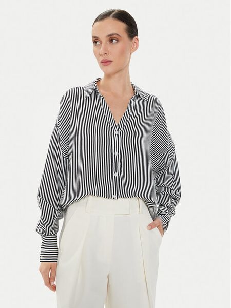 Vero Moda Koszula Bumpy 10311681 Czarny Oversize. Czarne koszule damskie Vero Moda, m, bez wzorów, z wiskozy, bez kołnierzyka, bez ramiączek. Za 109.99 zł.