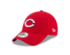 Czapka z daszkiem New Era MLB Cincinnati Reds. Białe czapki damskie New Era, bez wzorów, z materiału. Za 167.50 zł.