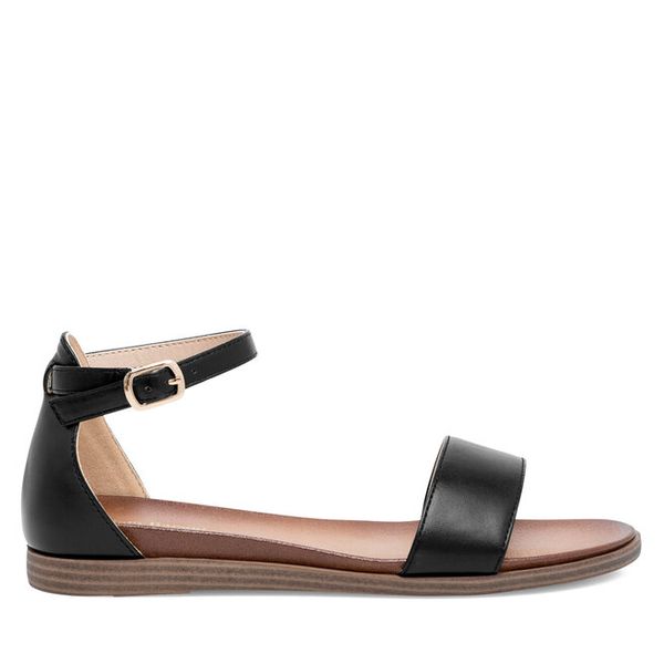 Sandały Clara Barson. Czarne sandały damskie Clara Barson, bez wzorów, bez obcasa, na płaskiej podeszwie, bez zapięcia. Za 89.99 zł.