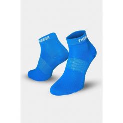 Bezszwowe skarpety oddychające Nessi Sportswear. Niebieskie skarpetki damskie NESSI SPORTSWEAR, bez wzorów. Za 55.90 zł.