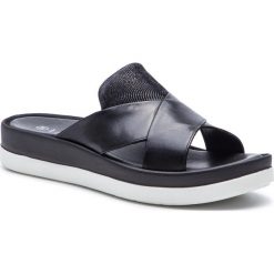 Klapki LASOCKI - WI16-4808-02 Black. Czarne klapki damskie Lasocki, bez wzorów, ze skóry, bez obcasa, bez zapięcia. Za 129.99 zł.