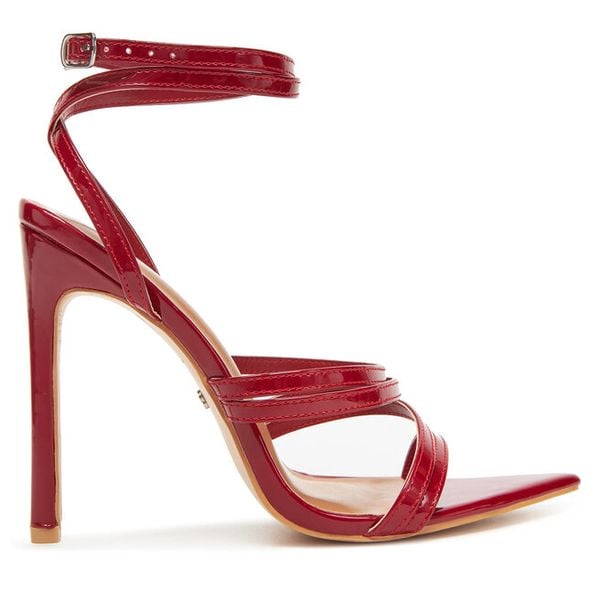 Sandały DeeZee. Czerwone sandały damskie DeeZee, bez wzorów, bez obcasa, na szpilce, bez zapięcia. Za 139.99 zł.