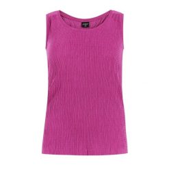 Damski tank top Protest Fields. Czerwone topy damskie Protest, bez wzorów, bez kołnierzyka, bez ramiączek. Za 232.50 zł.
