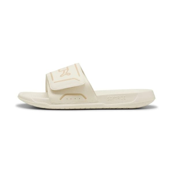 Klapki Puma Royalcat Comfort 2. Białe klapki męskie Puma, bez wzorów, bez zapięcia. Za 148.50 zł.