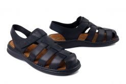 JOSEF SEIBEL 10674 66 100 Max 74 schwarz, sandaly męskie. Czarne sandały męskie Josef Seibel, na lato, w ażurowe wzory, ze skóry, bez zapięcia. Za 305.92 zł.