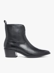 Czarne skórzane botki kowbojki. Czarne botki damskie Ryłko, bez wzorów, ze skóry, eleganckie, bez obcasa, na obcasie, bez zapięcia. Za 579.99 zł.