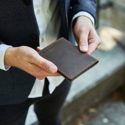 Portfel Brødrene SW01 Ciemny Brąz. Portfele męskie bez wzorów, z materiału. Za 79.00 zł.