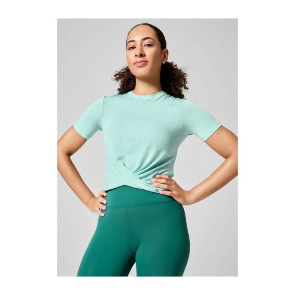 Koszulka Casall Delight Short Wrap Tee 42. Zielone bluzki damskie Casall, bez wzorów, sportowe, bez kołnierzyka, bez ramiączek. W wyprzedaży za 237.99 zł.