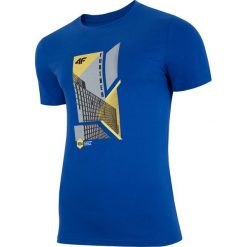 T-shirt męski TSM022 - kobalt. T-shirty męskie 4F, m, bez wzorów, z jersey, bez kołnierzyka, bez ramiączek. W wyprzedaży za 34.99 zł.