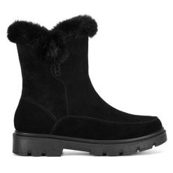 Botki Go Soft. Czarne botki damskie GO SOFT, bez wzorów, bez obcasa, na płaskiej podeszwie, bez zapięcia. Za 279.99 zł.