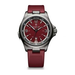 PROMOCJA ZEGAREK VICTORINOX SWISS ARMY NIGHT VISION 241717. Czerwone zegarki męskie VICTORINOX, bez wzorów, z kauczuku, ze stali. W wyprzedaży za 1,880.00 zł.