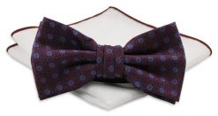 Bordowa Mucha z Białą Poszetką -CHATTIER- Męska, w Niebieski Kółka, Koła, Wzór Geometryczny. Czerwone krawaty i muchy Chattier, bez wzorów, eleganckie. Za 59.00 zł.
