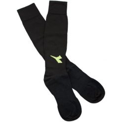 Skarpety Piłkarskie Diadora Sock Training Czarne. Czarne skarpety męskie Erima, bez wzorów, z bawełny. Za 99.99 zł.