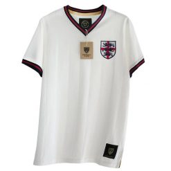 Bawełniana koszulka Football Town England Lions Cross. Białe bluzki damskie FOOTBALL TOWN, xl, bez wzorów, z bawełny, sportowe, bez kołnierzyka, bez ramiączek. W wyprzedaży za 179.00 zł.
