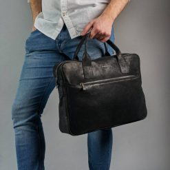 Torba Skórzana BL12 na Laptop 15,6 Brødrene Czarny. Czarne torby na laptopa damskie bez wzorów. Za 429.00 zł.