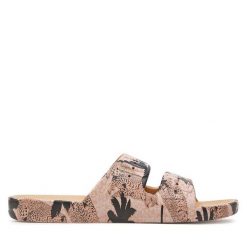 Klapki Freedom Moses. Brązowe klapki damskie Freedom moses, bez wzorów, bez obcasa, bez zapięcia. Za 199.99 zł.