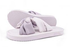 Klapki basenowe damskie Flip Flop Fauna Chess. Czerwone klapki damskie Flip Flop, na lato, bez wzorów, z materiału, klasyczne, bez obcasa, bez zapięcia. Za 104.49 zł.