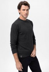 Bawełniany sweter S-RAYAN. Szare swetry męskie Volcano, l, bez wzorów, z bawełny, eleganckie, bez kołnierzyka, bez ramiączek. Za 159.99 zł.