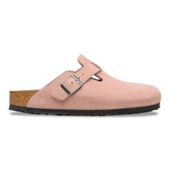 BIRKENSTOCK Boston LEVE Pink Clay Klapki damskie. Czerwone klapki damskie Birkenstock, bez wzorów, ze skóry, klasyczne, bez obcasa, bez zapięcia. Za 669.00 zł.