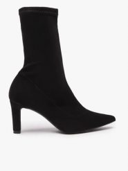 Czarne elastyczne botki na szpilce. Czarne botki damskie Ryłko, bez wzorów, z gumy, eleganckie, bez obcasa, na szpilce, bez zapięcia. Za 429.99 zł.