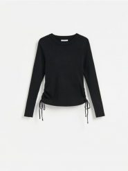 Sweter z wiązaniami - czarny. Czarne swetry nierozpinane damskie Reserved, l, bez wzorów, z bawełny, bez kołnierzyka, bez ramiączek. Za 99.99 zł.