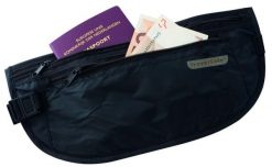 TRAVELSAFE Portfel Money Belt Lightweight black. Czarne portfele męskie TRAVELSAFE, bez wzorów, z materiału. Za 37.70 zł.