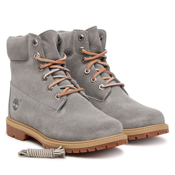 Trapery Timberland. Szare trapery damskie Timberland, bez zapięcia. Za 999.99 zł.