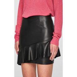 Guess Jeans - Spódnica Graziella. Czarne spódnice damskie Guess Jeans, s, z aplikacjami, z jeansu, mini, ołówkowe. W wyprzedaży za 239.90 zł.