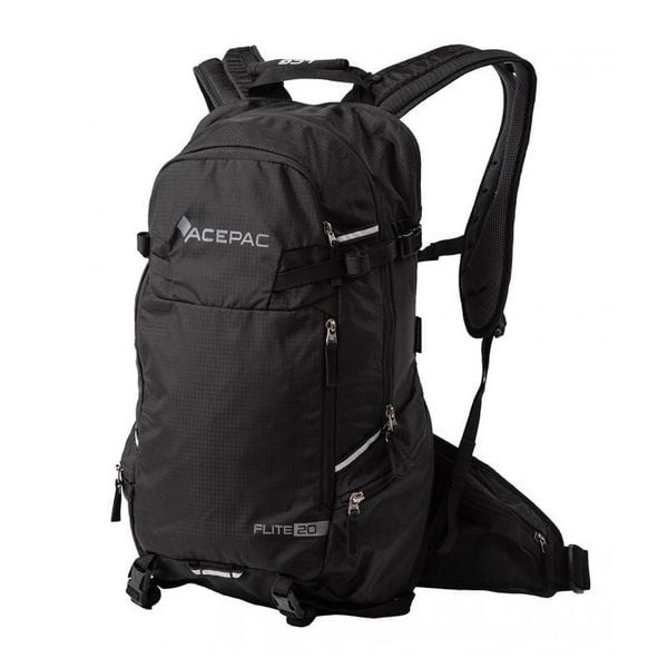 Plecak rowerowy turystyczny Acepac Flite 20 MKIII. Czarne plecaki damskie ACEPAC, bez wzorów, sportowe. Za 449.99 zł.