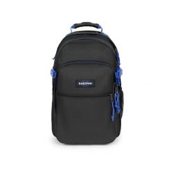 Plecak z uchwytem na bidon i pokrowcem na laptopa Eastpak. Niebieskie plecaki męskie Eastpak, bez wzorów, z materiału, biznesowe. Za 493.00 zł.