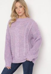 Fioletowy Sweter z Wełną z Ozdobnym Splotem Abrenevia. Fioletowe swetry nierozpinane damskie Born2be, na zimę, bez wzorów, z wełny, bez kołnierzyka, bez ramiączek. Za 74.99 zł.
