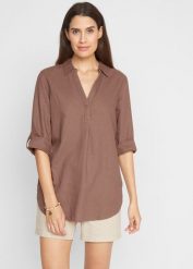 Bluzka lniana, rękawy 3/4. Niebieskie bluzki damskie bonprix, bez wzorów, bez kołnierzyka, bez ramiączek. Za 122.99 zł.