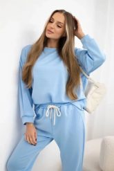 Komplet masełko bluza + spodnie niebieski. Niebieskie bluzy damskie KESI, l, bez wzorów, z dresówki, eleganckie, bez ramiączek, bez kaptura. Za 342.93 zł.