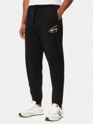 Tommy Jeans Spodnie dresowe Signature DM0DM23593 Czarny Regular Fit. Czarne spodnie sportowe męskie Tommy Jeans, m, bez wzorów, z bawełny. Za 289.99 zł.