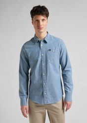 LEE LEESURE SHIRT MĘSKA KOSZULA JEANSOWA LOGO BLUE UNION L66NMWUF 112145379. Niebieskie koszule męskie Lee, l, bez wzorów, z jeansu, bez kołnierzyka, bez ramiączek. Za 149.99 zł.