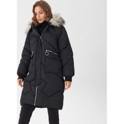Płaszcz oversize - Czarny. Czarne płaszcze damskie House, l, bez wzorów, bez kołnierzyka, bez kaptura. Za 359.99 zł.