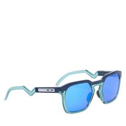 Okulary przeciwsłoneczne Oakley. Niebieskie okulary przeciwsłoneczne damskie Oakley. Za 799.99 zł.