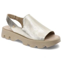 Złote Sandały Chebello Stylowe Obuwie Damskie. Żółte sandały damskie CheBello, bez wzorów, bez obcasa, bez zapięcia. Za 349.00 zł.