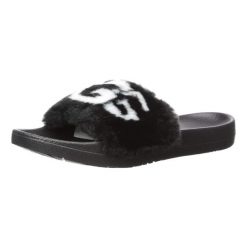 Klapki plażowe damskie UGG Royale. Czarne klapki damskie UGG, bez wzorów, bez obcasa, bez zapięcia. W wyprzedaży za 181.49 zł.