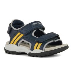 Sandały juniorskie Geox Borealis. Niebieskie buty zimowe męskie Geox, bez wzorów, z syntetyku, bez obcasa, bez zapięcia. Za 219.99 zł.